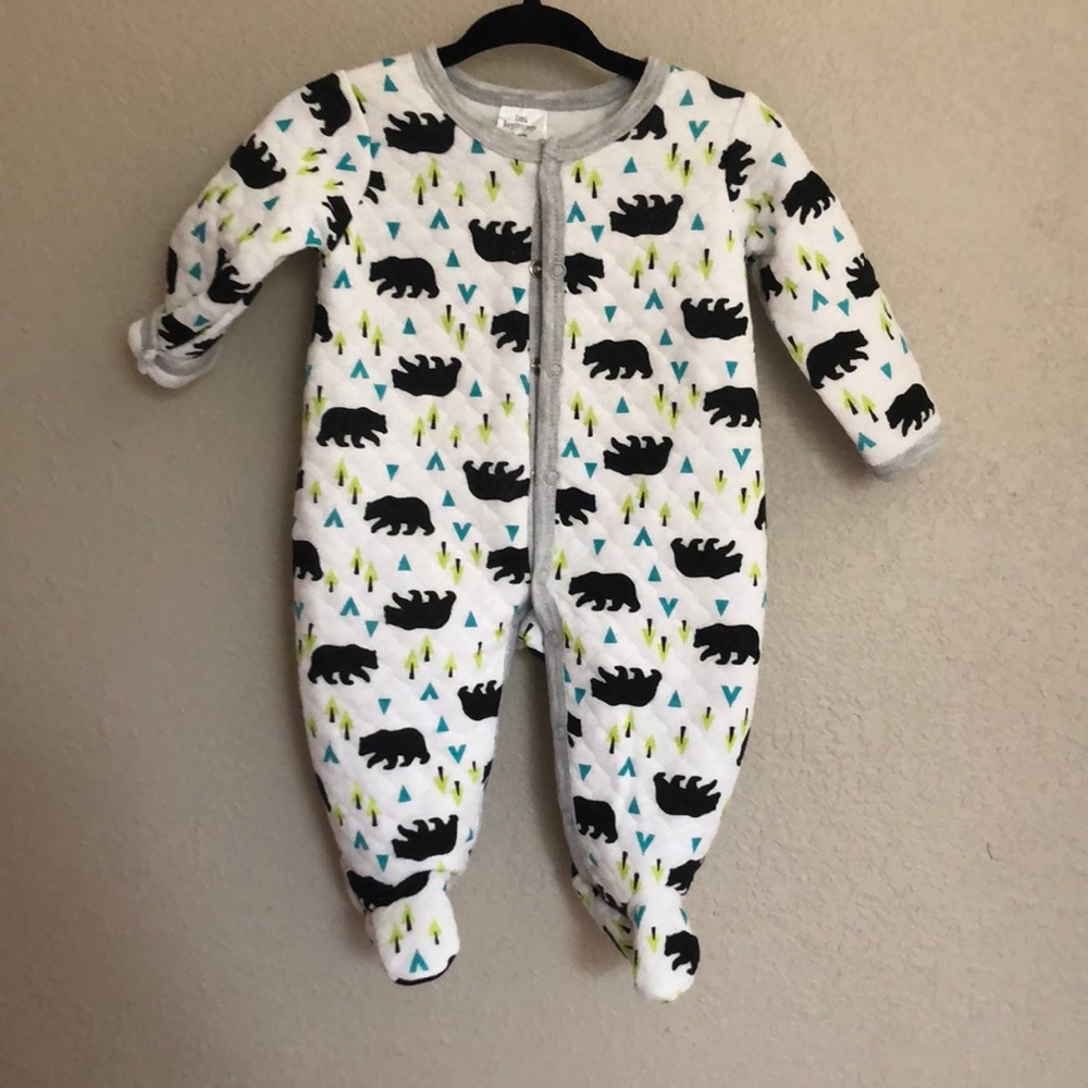 0-3 m washed never worn quilted sleeper with bears